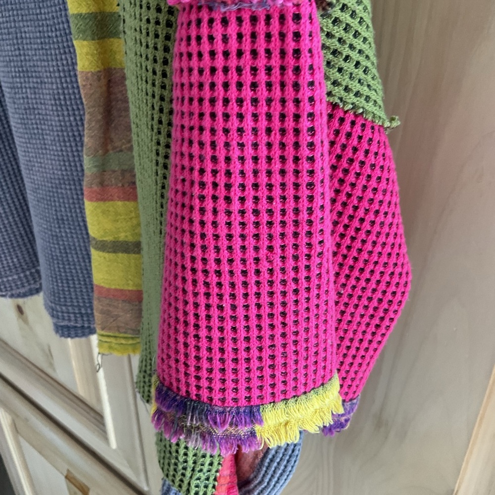 Oli & Hali Patchwork Lightly Distressed Daisy Kni… - image 4